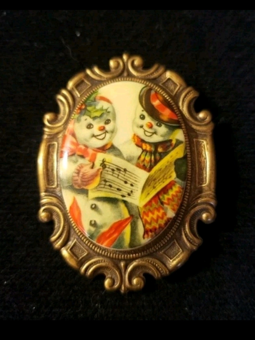 Vintage Snowman Choir Brass Tone Cameo Brooch